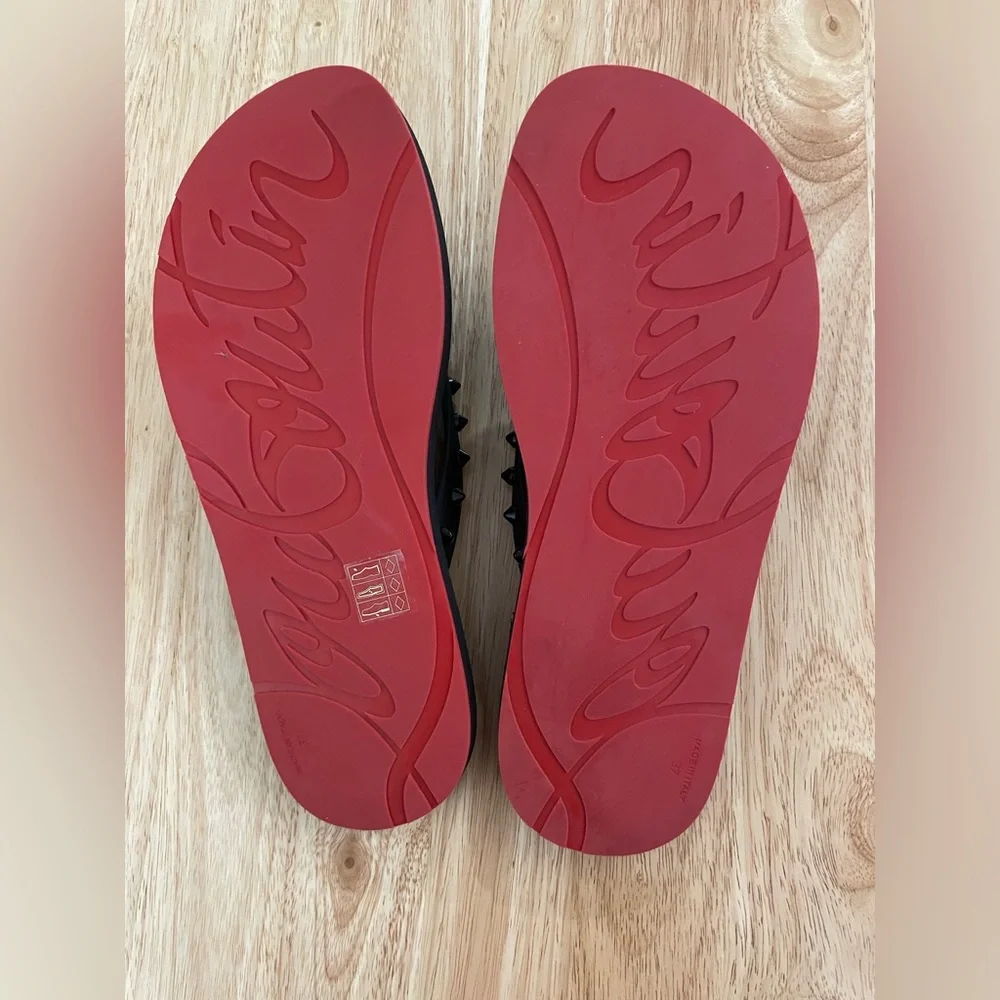 Christian Louboutin- Loubi Flip Donna Flat, black/red. Material- rubber. Size 37 - Picture 4 of 13
